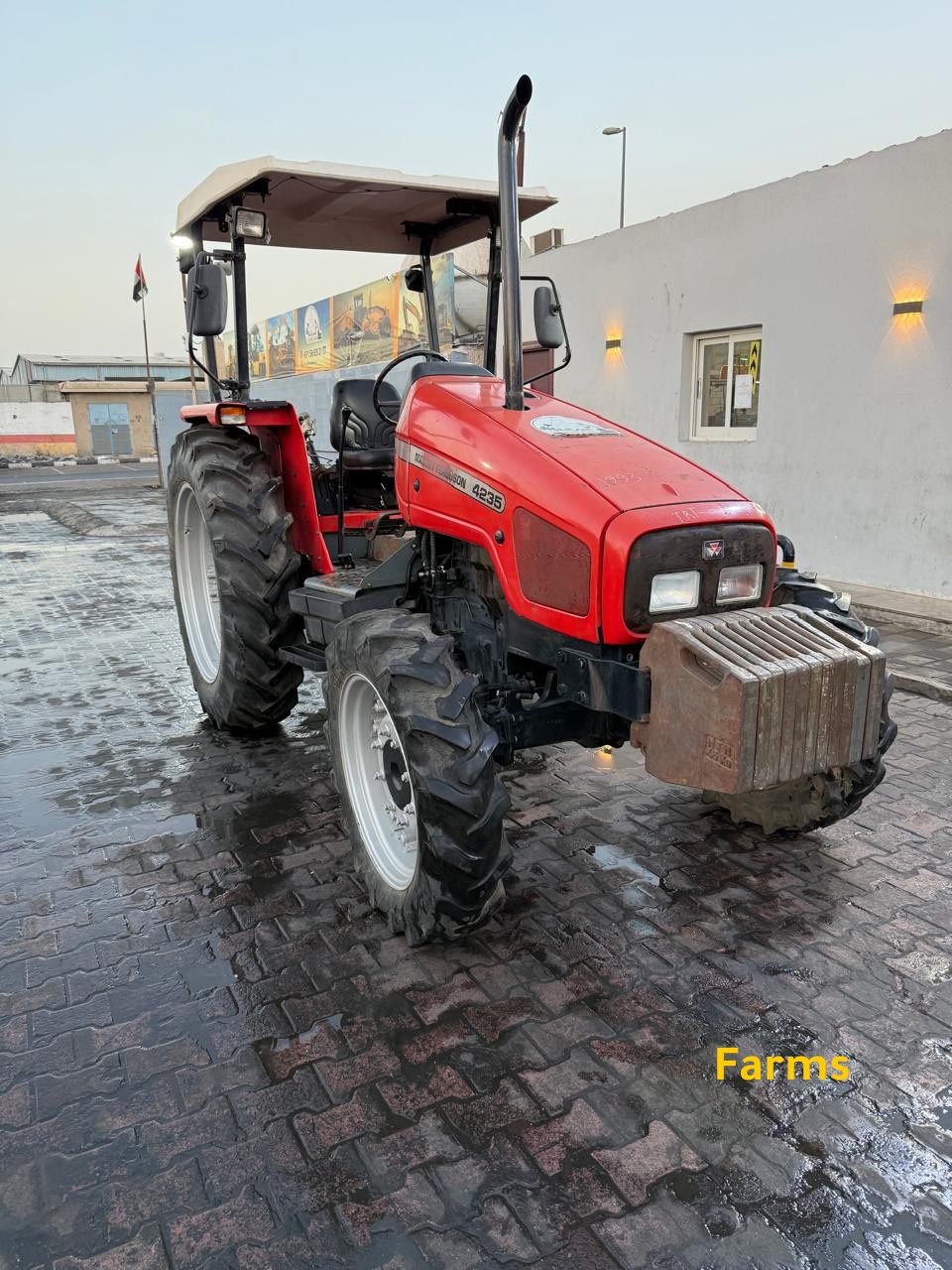 🚜 ماسي فيرغسون 4235 – جرار إنجليزي أصلي مودي